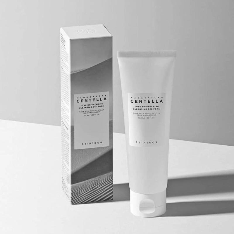 SKIN1004 Madagascar Centella Tone Brightening Cleansing Gel Foam